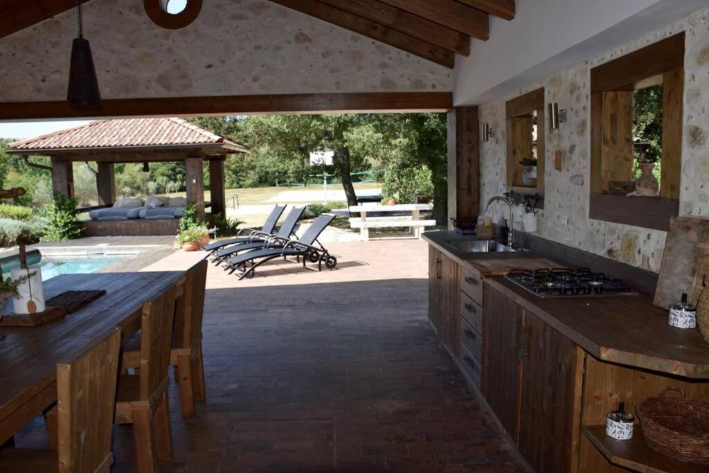 Villa Birds House